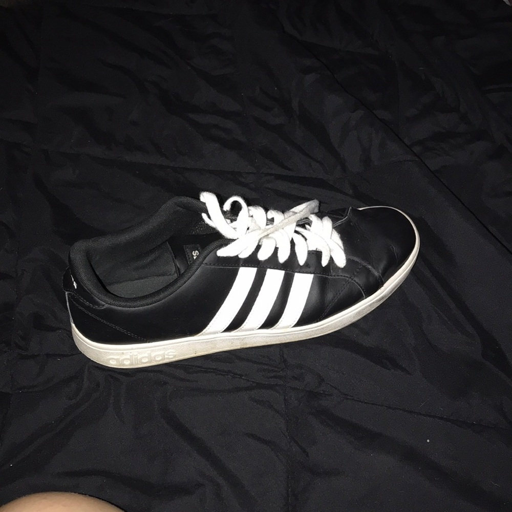 Adidas cloud foam shoes